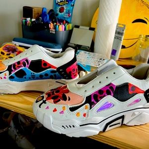 Handpainted tennis shoes. Sz 8.5